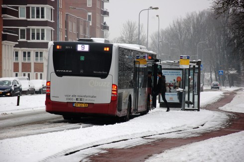 De bussen van Qbuzz reden zondag gewoon volgens de dienstregeling, zag fotograaf Kevin van der Laan